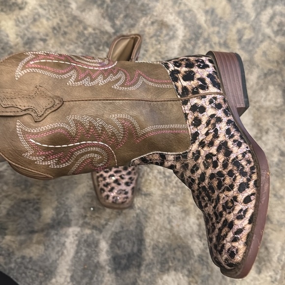 Girl’s Roper Boots - Picture 3 of 6